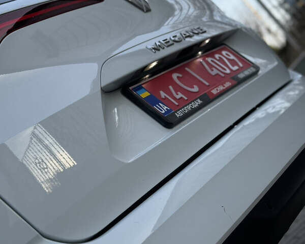 Белый Рено Меган, объемом двигателя 1.5 л и пробегом 136 тыс. км за 14400 $, фото 37 на Automoto.ua