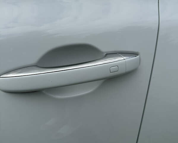 Белый Рено Меган, объемом двигателя 1.46 л и пробегом 193 тыс. км за 14950 $, фото 17 на Automoto.ua