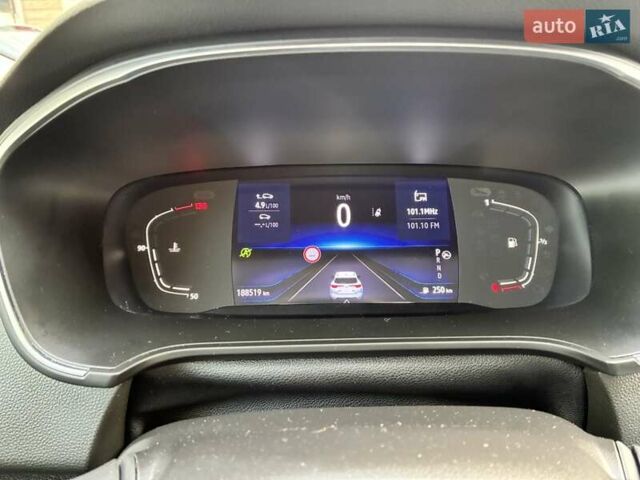 Білий Рено Меган, об'ємом двигуна 1.46 л та пробігом 188 тис. км за 17000 $, фото 64 на Automoto.ua