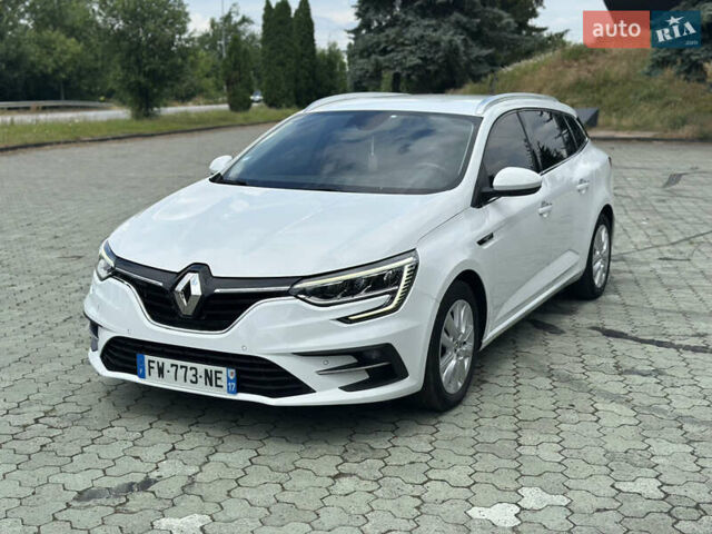 Белый Рено Меган, объемом двигателя 1.46 л и пробегом 193 тыс. км за 14950 $, фото 1 на Automoto.ua