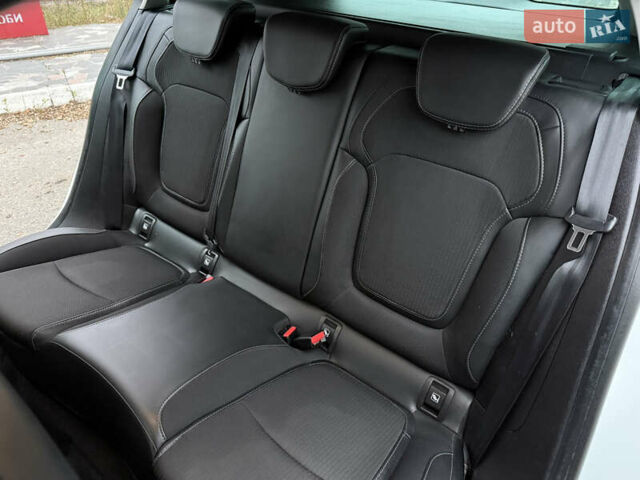 Белый Рено Меган, объемом двигателя 1.5 л и пробегом 138 тыс. км за 15399 $, фото 63 на Automoto.ua