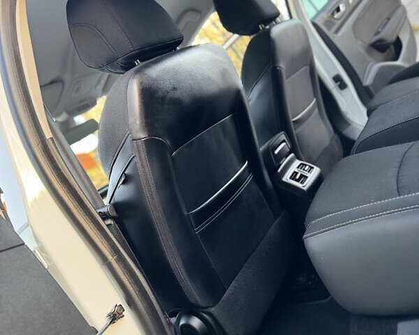 Белый Рено Меган, объемом двигателя 1.5 л и пробегом 136 тыс. км за 14400 $, фото 77 на Automoto.ua