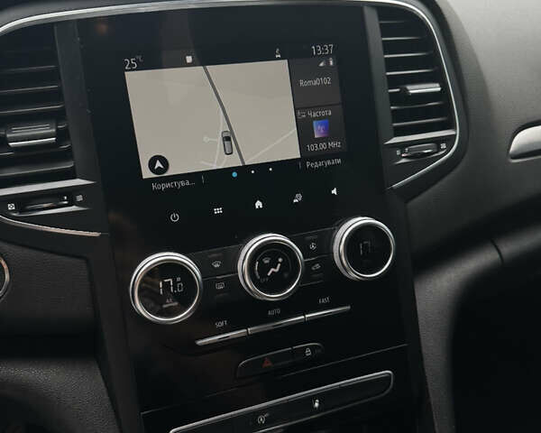 Белый Рено Меган, объемом двигателя 1.46 л и пробегом 193 тыс. км за 14950 $, фото 8 на Automoto.ua