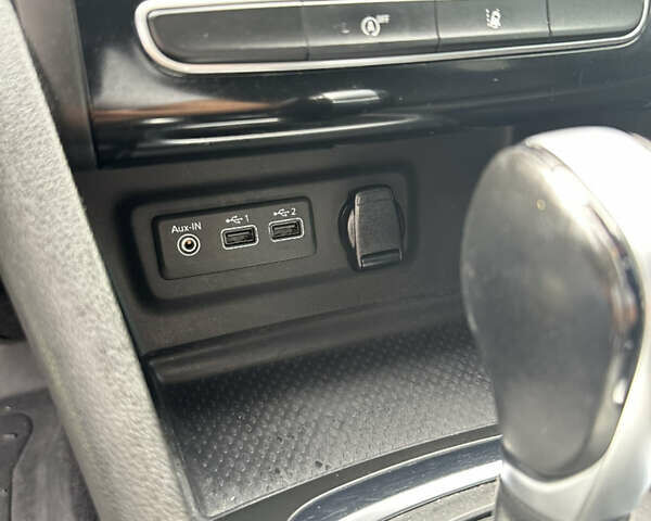 Белый Рено Меган, объемом двигателя 1.46 л и пробегом 193 тыс. км за 14950 $, фото 13 на Automoto.ua