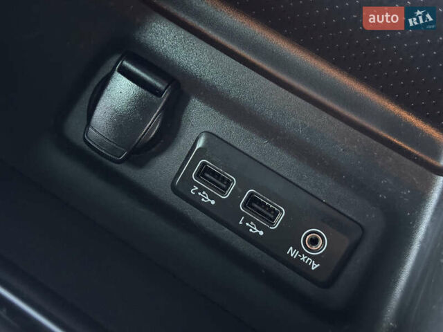 Белый Рено Меган, объемом двигателя 1.5 л и пробегом 136 тыс. км за 14400 $, фото 83 на Automoto.ua