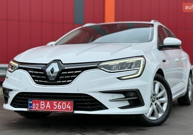 Белый Рено Меган, объемом двигателя 1.46 л и пробегом 153 тыс. км за 16500 $, фото 1 на Automoto.ua