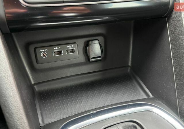 Белый Рено Меган, объемом двигателя 1.46 л и пробегом 153 тыс. км за 16500 $, фото 33 на Automoto.ua