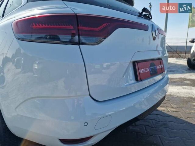 Белый Рено Меган, объемом двигателя 1.46 л и пробегом 152 тыс. км за 15200 $, фото 15 на Automoto.ua