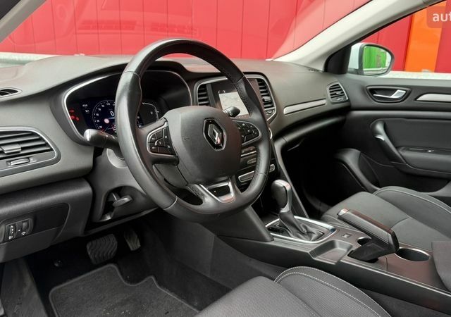 Белый Рено Меган, объемом двигателя 1.46 л и пробегом 153 тыс. км за 16500 $, фото 26 на Automoto.ua