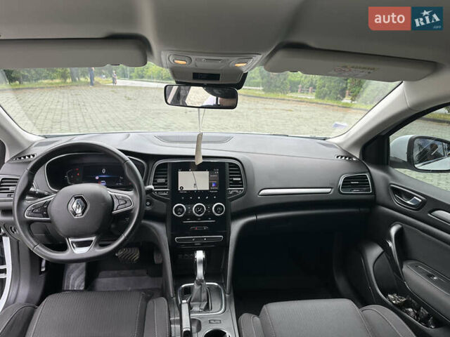 Белый Рено Меган, объемом двигателя 1.46 л и пробегом 193 тыс. км за 14950 $, фото 10 на Automoto.ua