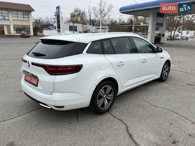 Белый Рено Меган, объемом двигателя 1.5 л и пробегом 138 тыс. км за 15399 $, фото 18 на Automoto.ua