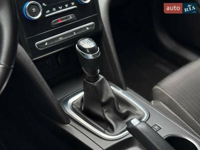 Білий Рено Меган, об'ємом двигуна 1.46 л та пробігом 253 тис. км за 14500 $, фото 29 на Automoto.ua