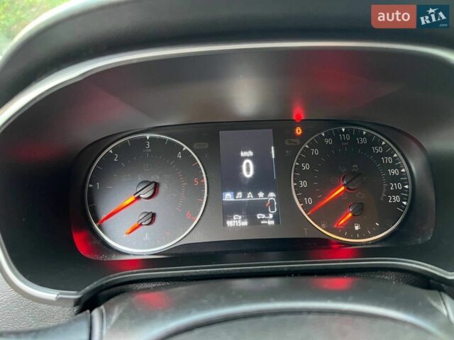 Белый Рено Меган, объемом двигателя 1.46 л и пробегом 102 тыс. км за 12500 $, фото 27 на Automoto.ua