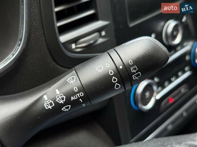 Білий Рено Меган, об'ємом двигуна 1.46 л та пробігом 253 тис. км за 14500 $, фото 27 на Automoto.ua