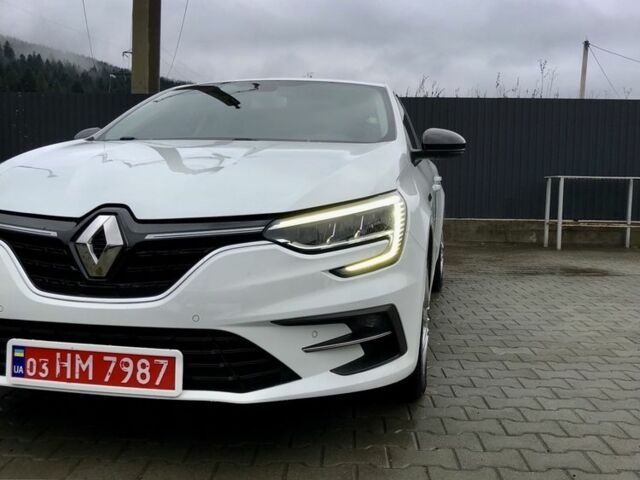 Белый Рено Меган, объемом двигателя 1.5 л и пробегом 73 тыс. км за 21600 $, фото 2 на Automoto.ua