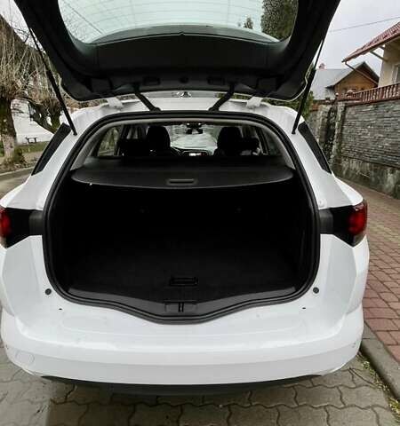 Белый Рено Меган, объемом двигателя 1.46 л и пробегом 73 тыс. км за 22000 $, фото 20 на Automoto.ua