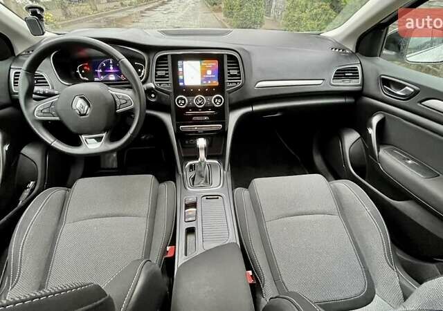Белый Рено Меган, объемом двигателя 1.46 л и пробегом 73 тыс. км за 22000 $, фото 10 на Automoto.ua