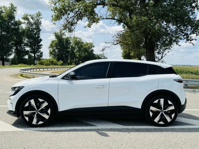 Белый Рено Меган, объемом двигателя 0 л и пробегом 3 тыс. км за 24500 $, фото 2 на Automoto.ua