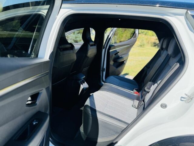 Білий Рено Меган, об'ємом двигуна 0 л та пробігом 3 тис. км за 28500 $, фото 13 на Automoto.ua