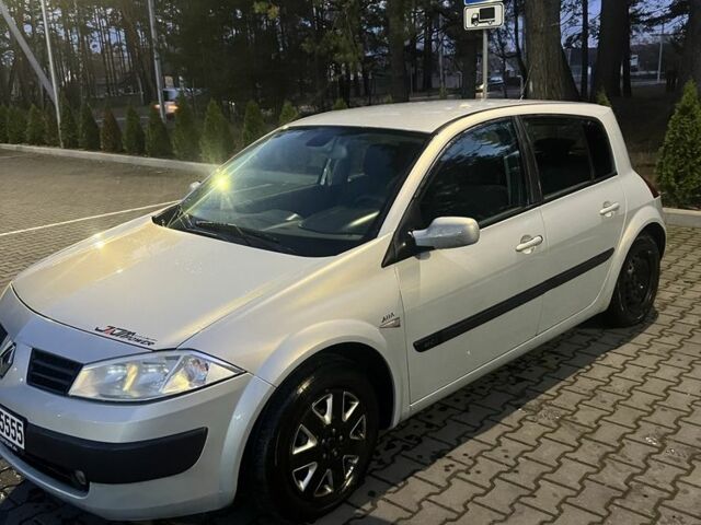 Бежевый Рено Меган, объемом двигателя 1.5 л и пробегом 243 тыс. км за 1700 $, фото 2 на Automoto.ua