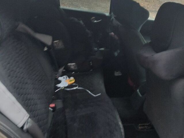 Бежевый Рено Меган, объемом двигателя 1.4 л и пробегом 285 тыс. км за 4000 $, фото 4 на Automoto.ua