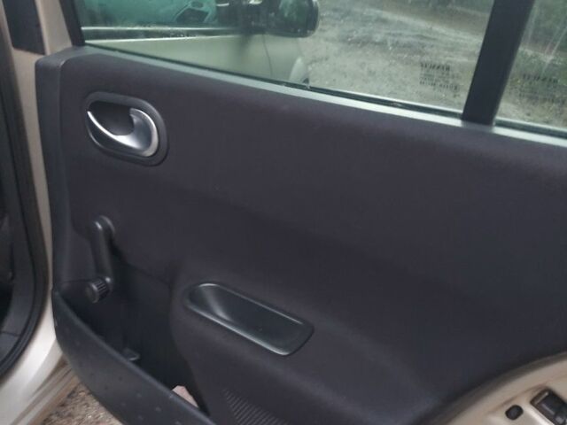 Бежевый Рено Меган, объемом двигателя 1.4 л и пробегом 285 тыс. км за 4000 $, фото 5 на Automoto.ua