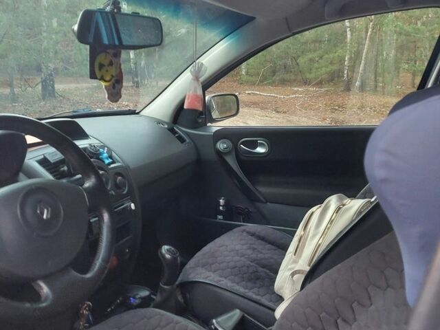 Бежевый Рено Меган, объемом двигателя 1.4 л и пробегом 285 тыс. км за 4000 $, фото 8 на Automoto.ua