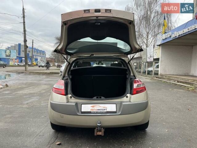 Бежевый Рено Меган, объемом двигателя 1.6 л и пробегом 178 тыс. км за 6000 $, фото 23 на Automoto.ua