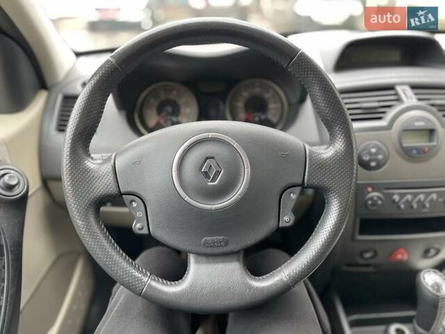 Бежевый Рено Меган, объемом двигателя 1.6 л и пробегом 178 тыс. км за 6000 $, фото 12 на Automoto.ua