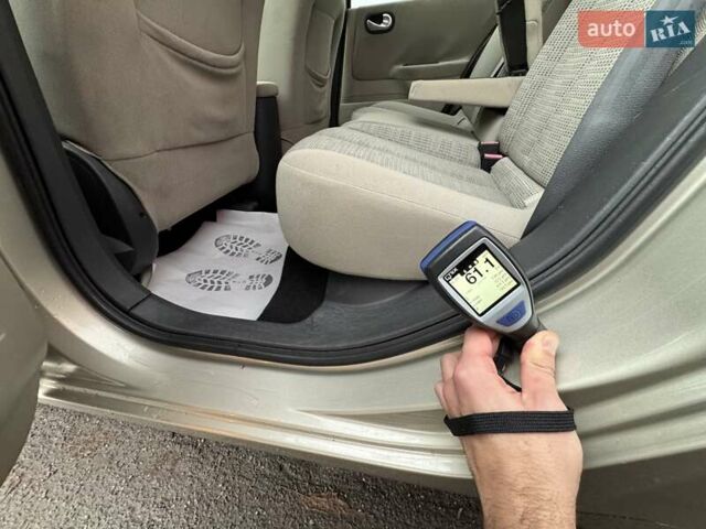 Бежевый Рено Меган, объемом двигателя 1.6 л и пробегом 178 тыс. км за 6000 $, фото 62 на Automoto.ua