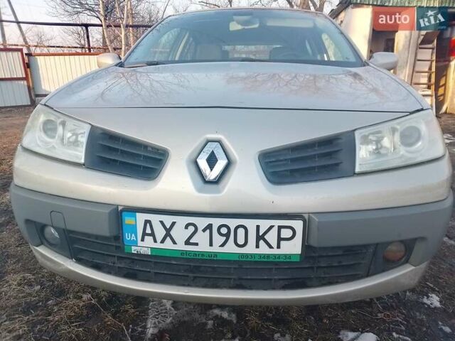 Бежевый Рено Меган, объемом двигателя 1.6 л и пробегом 191 тыс. км за 4400 $, фото 4 на Automoto.ua