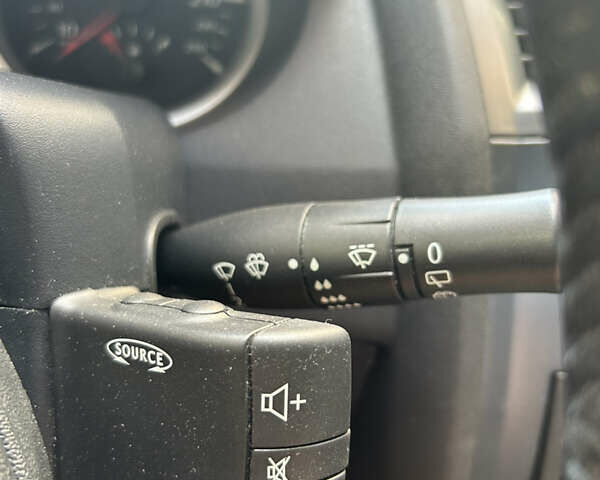 Бежевый Рено Меган, объемом двигателя 1.6 л и пробегом 214 тыс. км за 6550 $, фото 17 на Automoto.ua