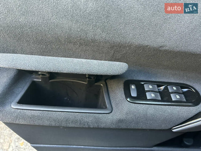 Бежевый Рено Меган, объемом двигателя 1.6 л и пробегом 214 тыс. км за 6550 $, фото 22 на Automoto.ua