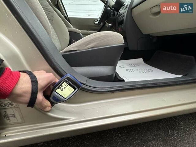 Бежевый Рено Меган, объемом двигателя 1.6 л и пробегом 178 тыс. км за 6000 $, фото 73 на Automoto.ua