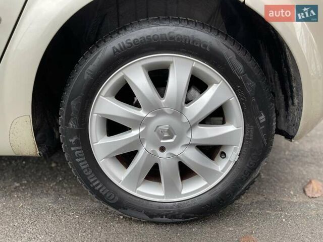 Бежевый Рено Меган, объемом двигателя 1.6 л и пробегом 178 тыс. км за 6000 $, фото 47 на Automoto.ua