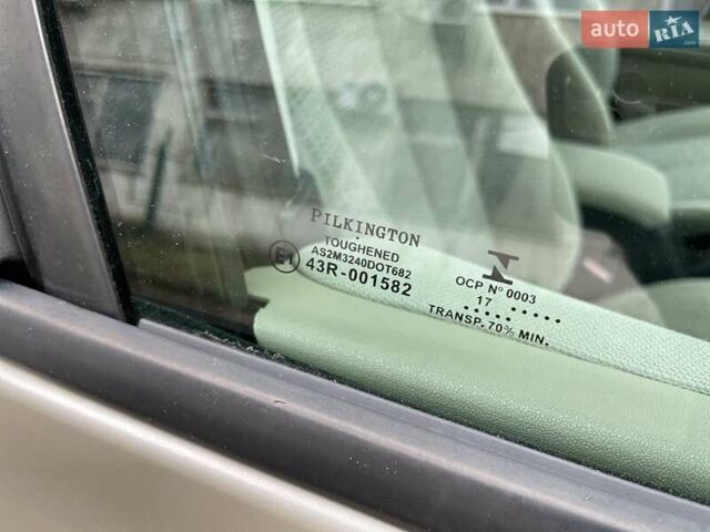 Бежевый Рено Меган, объемом двигателя 1.6 л и пробегом 178 тыс. км за 6000 $, фото 53 на Automoto.ua