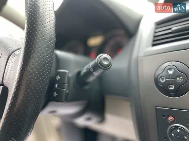 Бежевый Рено Меган, объемом двигателя 1.6 л и пробегом 178 тыс. км за 6000 $, фото 21 на Automoto.ua