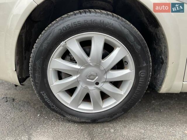 Бежевый Рено Меган, объемом двигателя 1.6 л и пробегом 178 тыс. км за 6000 $, фото 44 на Automoto.ua