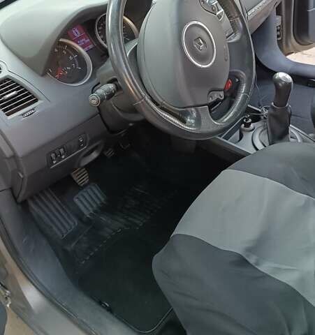 Рено Меган 2008 в Житомире на Automoto.ua Бежевый Рено Меган, объемом двигателя 1.6 л и пробегом 190 тыс. км за 4600 $, фото 2 на Automoto.ua