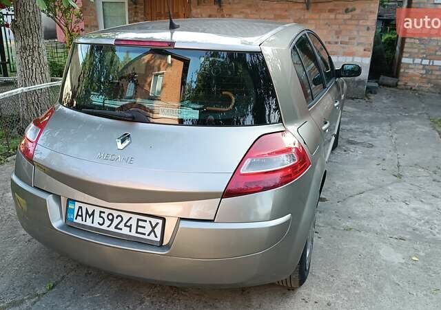 Рено Меган 2008 в Житомире на Automoto.ua Бежевый Рено Меган, объемом двигателя 1.6 л и пробегом 190 тыс. км за 4600 $, фото 5 на Automoto.ua