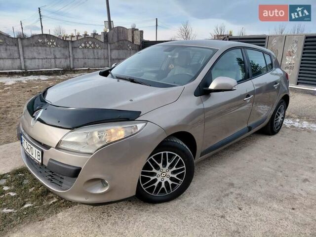 Бежевый Рено Меган, объемом двигателя 1.46 л и пробегом 298 тыс. км за 5799 $, фото 10 на Automoto.ua