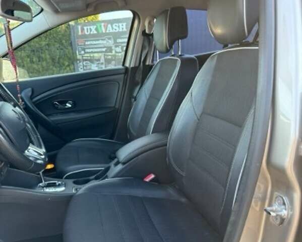 Бежевий Рено Меган, об'ємом двигуна 1.5 л та пробігом 143 тис. км за 8650 $, фото 7 на Automoto.ua