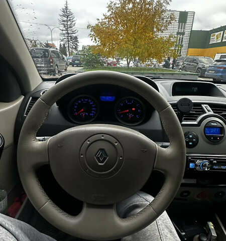 Бежевий Рено Меган, об'ємом двигуна 1.6 л та пробігом 245 тис. км за 4300 $, фото 6 на Automoto.ua