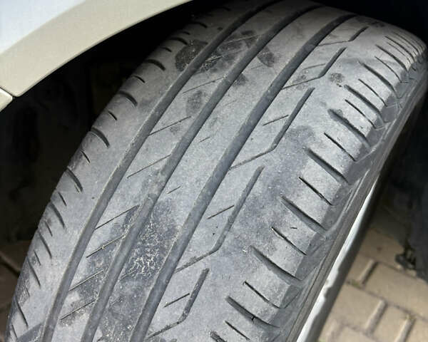Бежевый Рено Меган, объемом двигателя 1.9 л и пробегом 195 тыс. км за 5900 $, фото 45 на Automoto.ua