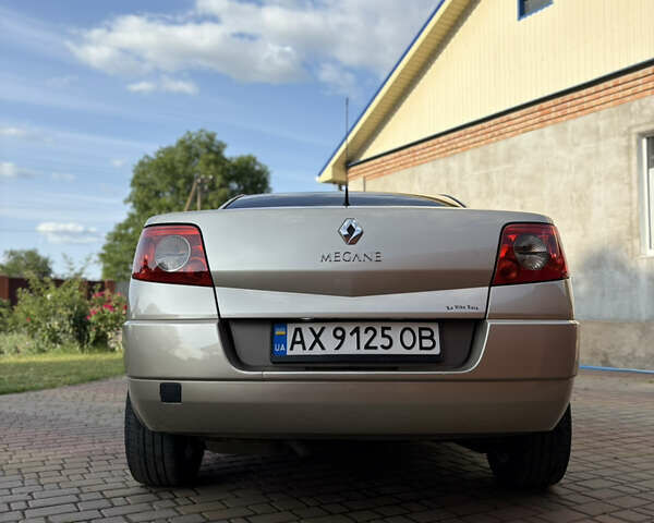 Бежевый Рено Меган, объемом двигателя 1.9 л и пробегом 195 тыс. км за 5900 $, фото 7 на Automoto.ua