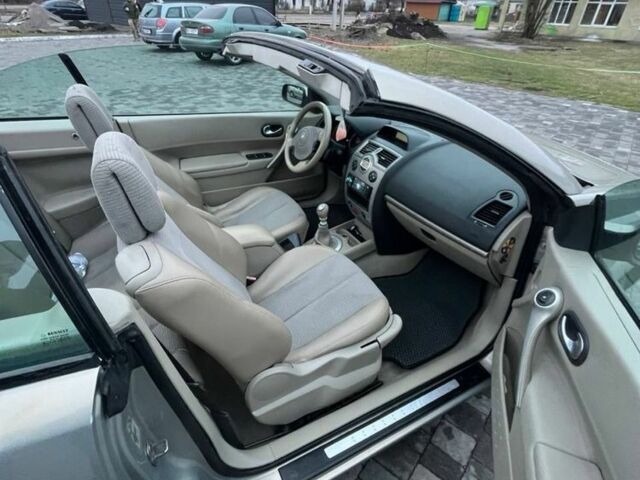 Бежевый Рено Меган, объемом двигателя 1.9 л и пробегом 230 тыс. км за 4300 $, фото 6 на Automoto.ua