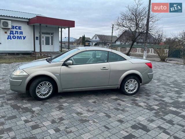 Бежевый Рено Меган, объемом двигателя 1.87 л и пробегом 240 тыс. км за 4000 $, фото 4 на Automoto.ua