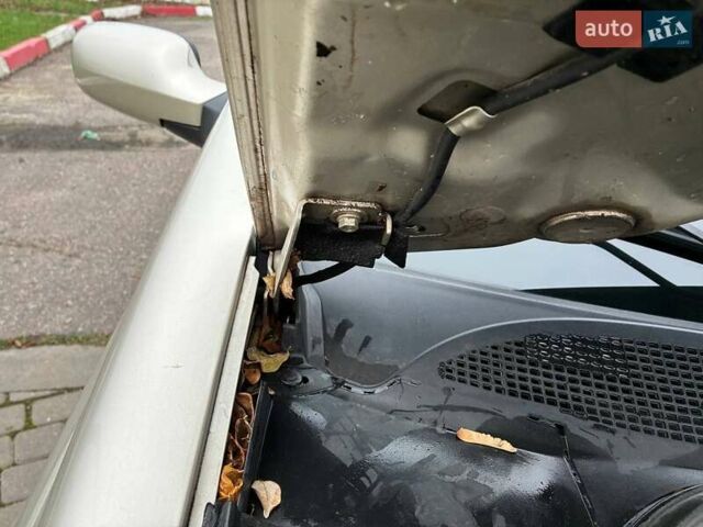 Бежевий Рено Меган, об'ємом двигуна 2 л та пробігом 186 тис. км за 6200 $, фото 32 на Automoto.ua