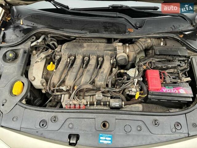 Бежевий Рено Меган, об'ємом двигуна 2 л та пробігом 186 тис. км за 6200 $, фото 30 на Automoto.ua