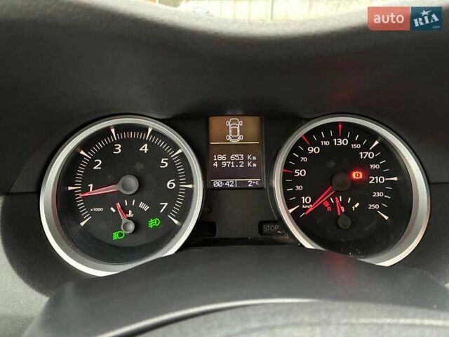 Бежевий Рено Меган, об'ємом двигуна 2 л та пробігом 186 тис. км за 6200 $, фото 14 на Automoto.ua